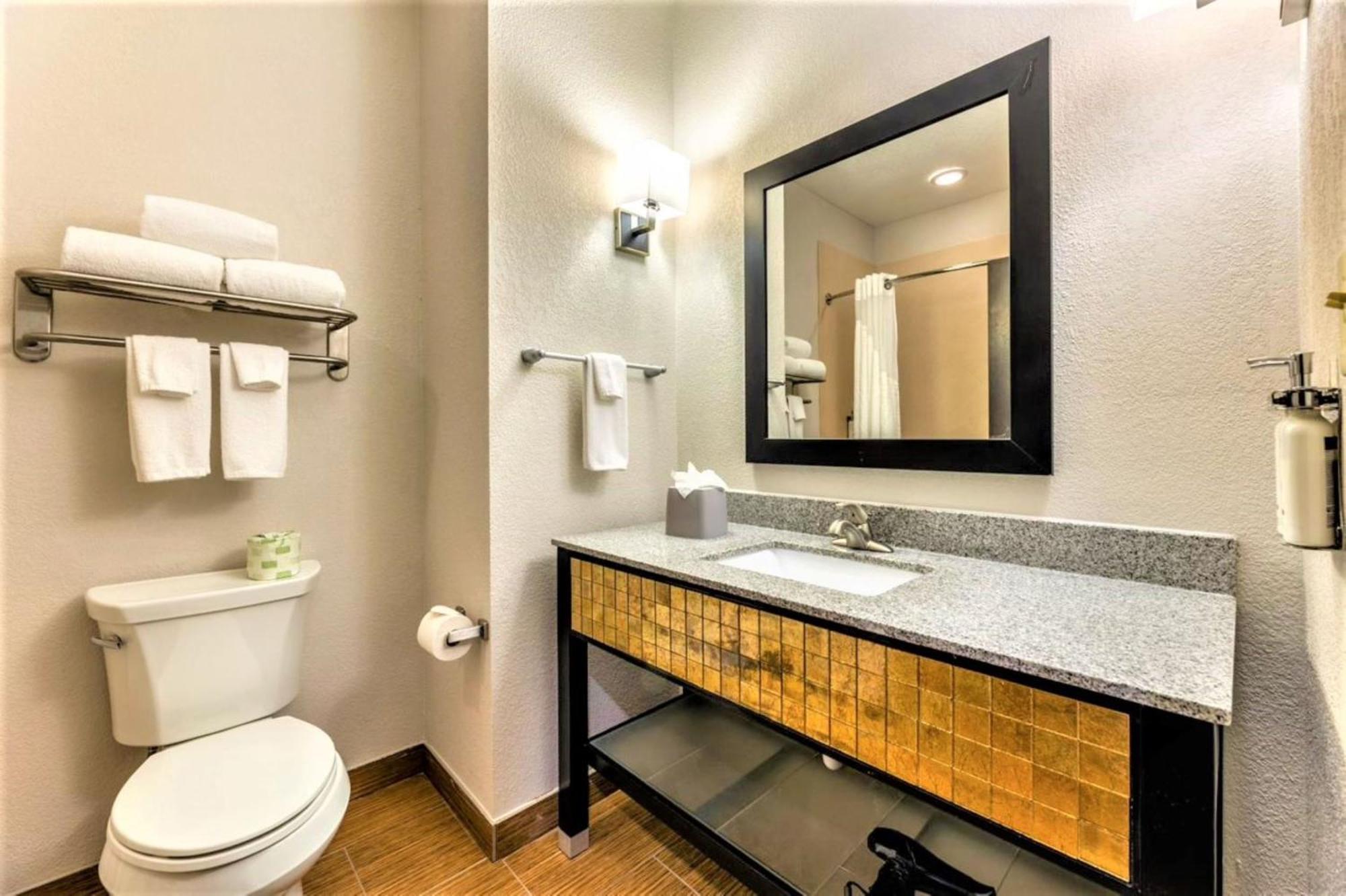 Holiday Inn Express & Suites Houston East - Baytown, An Ihg Hotel Exterior foto