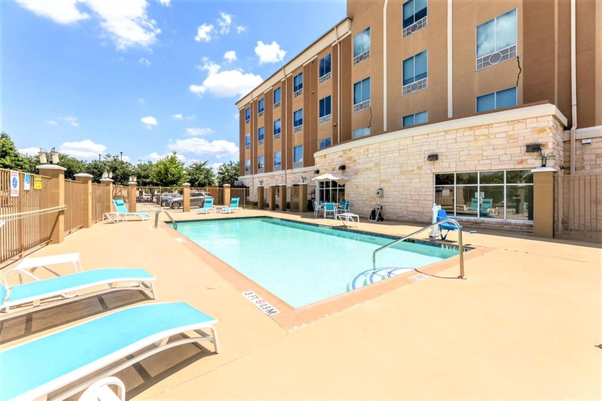 Holiday Inn Express & Suites Houston East - Baytown, An Ihg Hotel Exterior foto